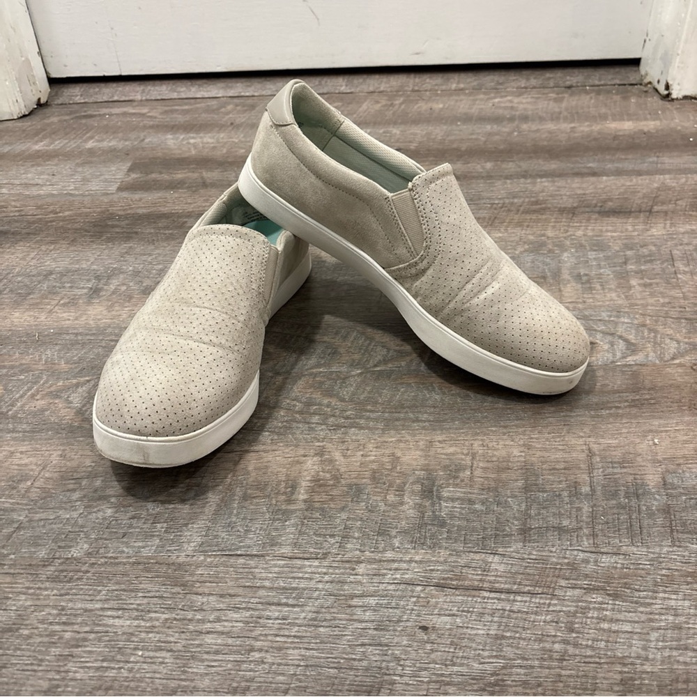 Dr Scholl’s Women’s Madison Greige Perforated Slip On Shoes Size 10W